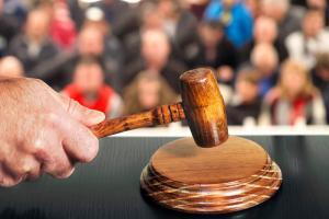 How to sell a house at auction